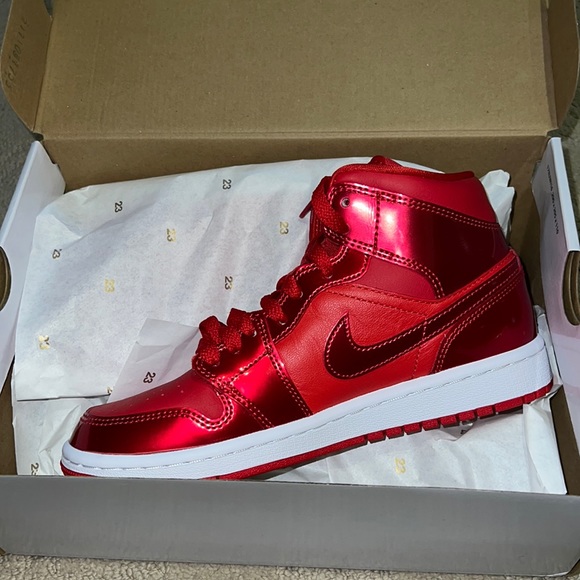 Nike Shoes - 2️⃣0️⃣0️⃣ Air Jordan Mid 1 SE Pomegranate